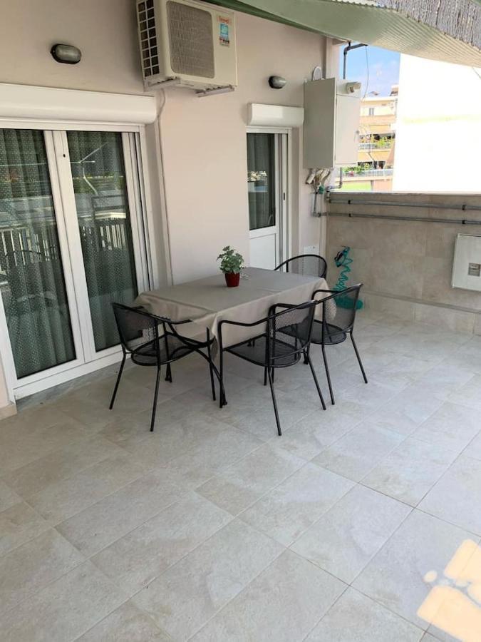 Renovated Apartment In The Center Of Larisa エクステリア 写真